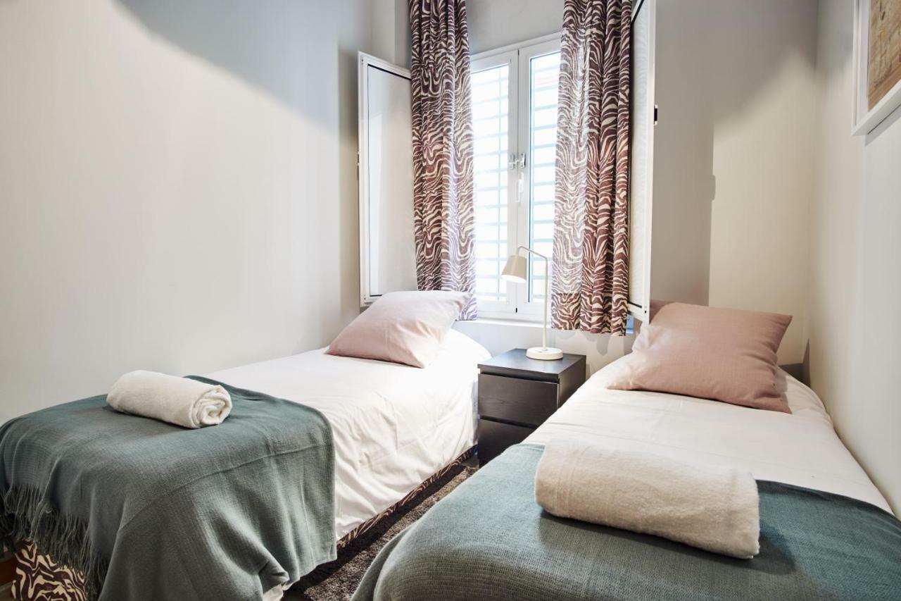Arenal Carreteria Deluxe Suites By Valcambre Séville Extérieur photo