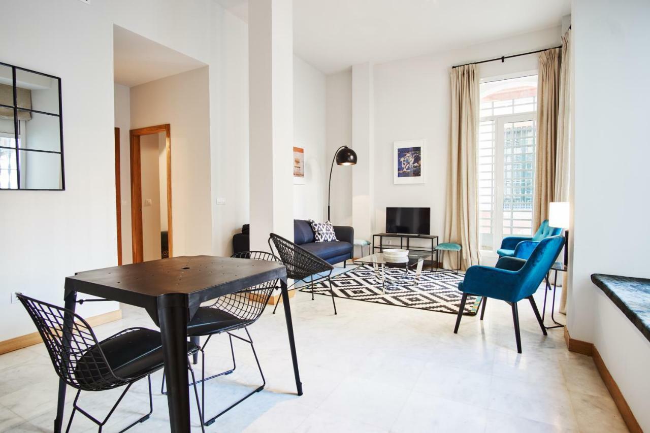 Arenal Carreteria Deluxe Suites By Valcambre Séville Extérieur photo